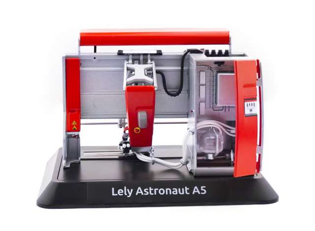 AT-Collections | Lely Astronaut | AT3200502 | 1/32 | Lely Astronaut A5 Milking Robot | 